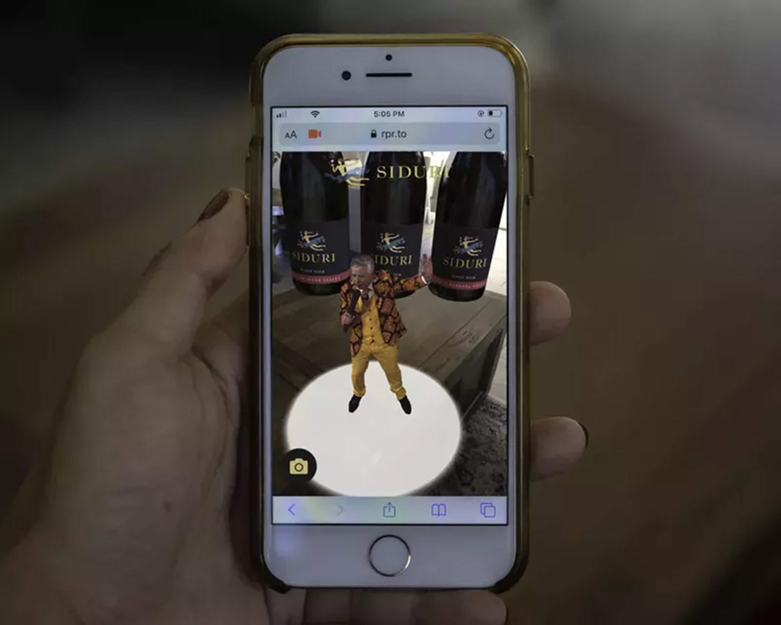 Siduri Wines created an immersive WebAR experience that shared information and culture through a holographic version of their founder